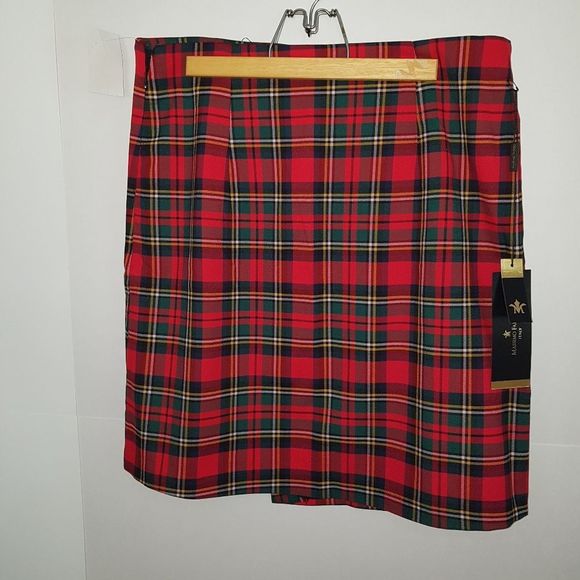 MASSIMO FABBRO ITALY *NWT* Red Tartan Mini Skirt/Kilt. Size Medium - Picture 11 of 11